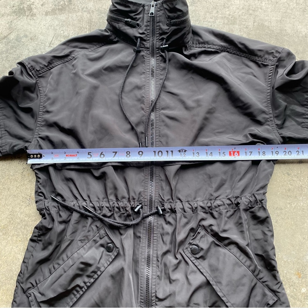 Kenzo Logo Black Nylon Feminine Windbreaker EUC
Small - Picture 6 of 8